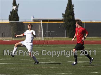 Thumbnail 2 in Pacific Ridge vs. Santa Fe Christian (CIF SDS D5 Final) photogallery.