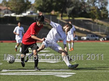 Thumbnail 3 in Pacific Ridge vs. Santa Fe Christian (CIF SDS D5 Final) photogallery.