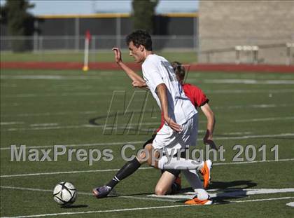 Thumbnail 3 in Pacific Ridge vs. Santa Fe Christian (CIF SDS D5 Final) photogallery.