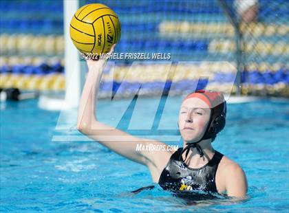Thumbnail 2 in El Camino vs Grossmont (America's Finest City Tournament) photogallery.