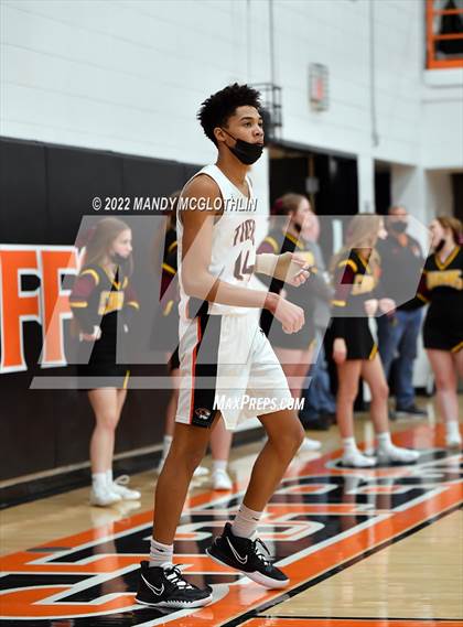 Thumbnail 1 in ROWVA/Williamsfield @ Illini Bluffs photogallery.