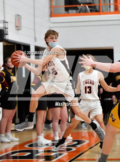 Thumbnail 3 in ROWVA/Williamsfield @ Illini Bluffs photogallery.