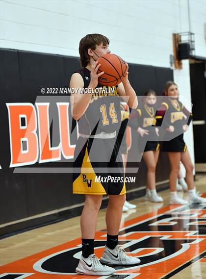 Thumbnail 2 in ROWVA/Williamsfield @ Illini Bluffs photogallery.