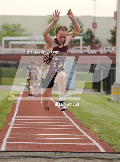 Thumbnail 3 in West Seneca East @ Cheektowaga Central photogallery.
