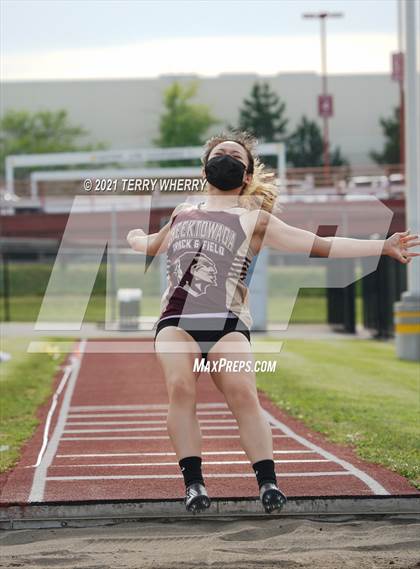 Thumbnail 1 in West Seneca East @ Cheektowaga Central photogallery.