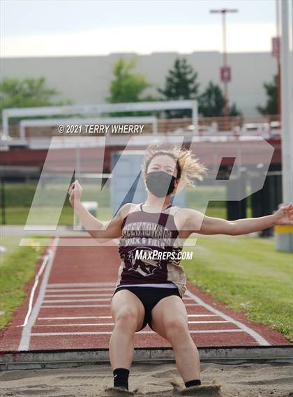 Thumbnail 2 in West Seneca East @ Cheektowaga Central photogallery.