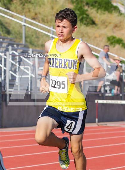 Thumbnail 2 in SacTown Races (Middle and Long Distances) photogallery.