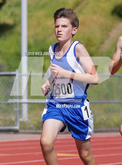 Thumbnail 1 in SacTown Races (Middle and Long Distances) photogallery.