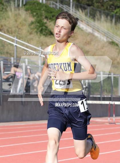 Thumbnail 1 in SacTown Races (Middle and Long Distances) photogallery.
