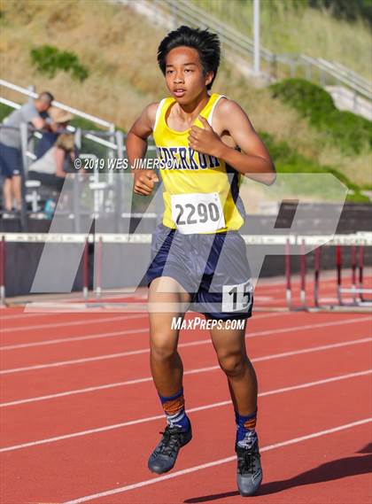 Thumbnail 3 in SacTown Races (Middle and Long Distances) photogallery.