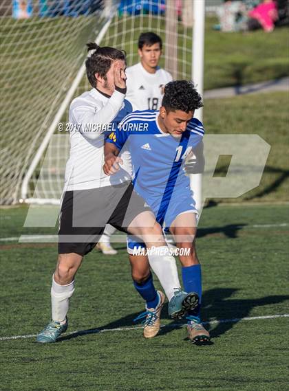 Thumbnail 1 in Anderson @ Yreka photogallery.