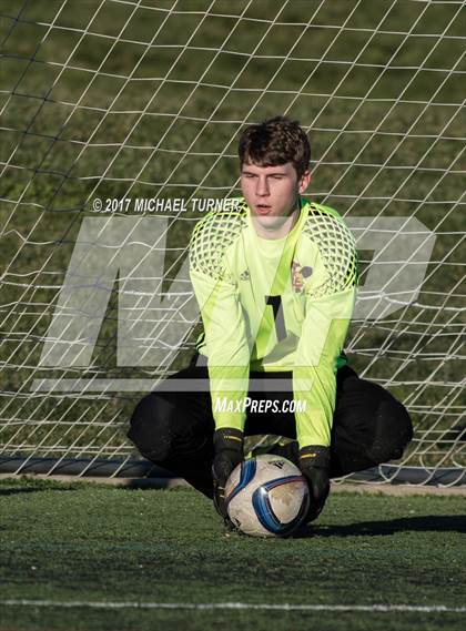 Thumbnail 2 in Anderson @ Yreka photogallery.