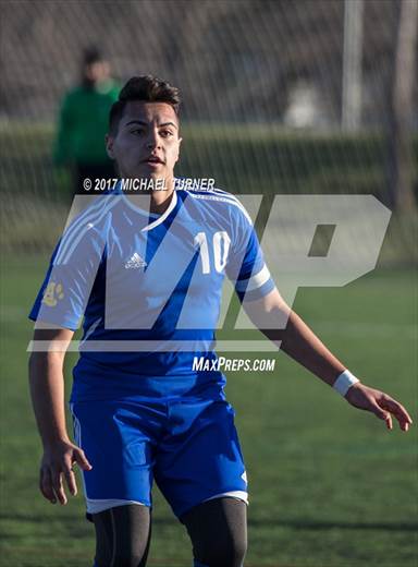 null - Photo 01