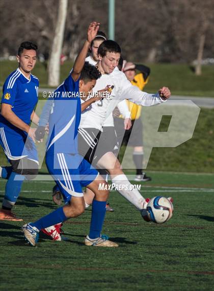 Thumbnail 2 in Anderson @ Yreka photogallery.