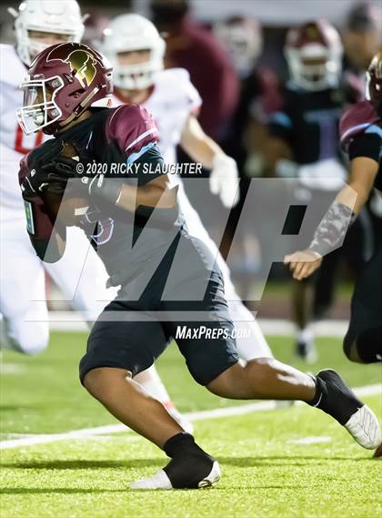 Thumbnail 2 in Fox @ De Smet Jesuit (MSHSAA Class 6 Semifinal) photogallery.
