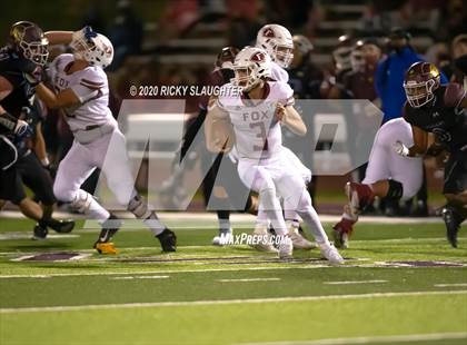 Thumbnail 1 in Fox @ De Smet Jesuit (MSHSAA Class 6 Semifinal) photogallery.