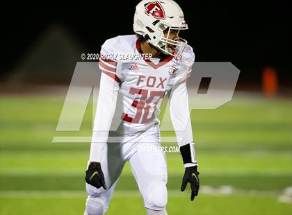 Thumbnail 3 in Fox @ De Smet Jesuit (MSHSAA Class 6 Semifinal) photogallery.