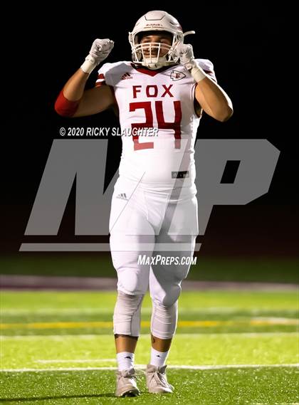 Thumbnail 3 in Fox @ De Smet Jesuit (MSHSAA Class 6 Semifinal) photogallery.