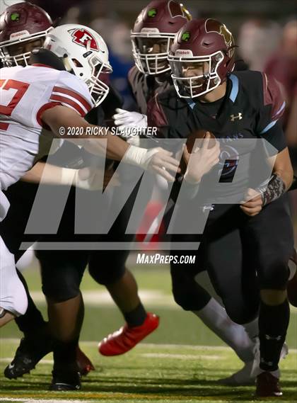 Thumbnail 1 in Fox @ De Smet Jesuit (MSHSAA Class 6 Semifinal) photogallery.
