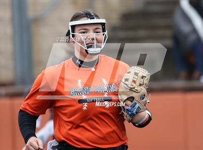 Thumbnail 2 in Grand Saline vs Van photogallery.