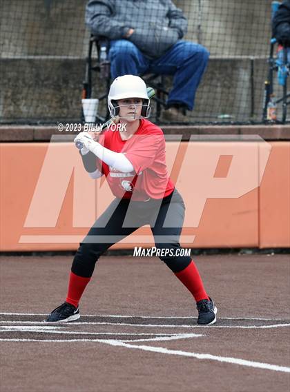 Thumbnail 1 in Grand Saline vs Van photogallery.