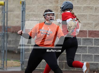 Thumbnail 3 in Grand Saline vs Van photogallery.