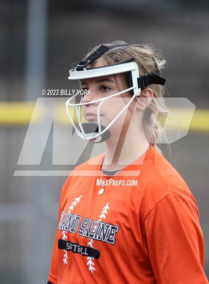 Thumbnail 1 in Grand Saline vs Van photogallery.