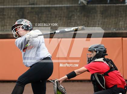 Thumbnail 2 in Grand Saline vs Van photogallery.