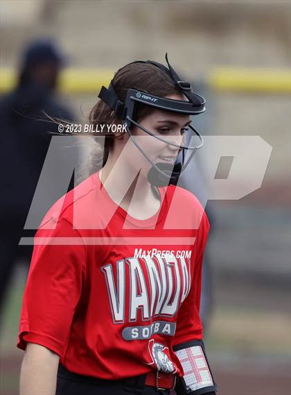 Thumbnail 1 in Grand Saline vs Van photogallery.