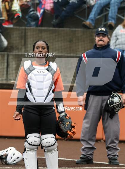 Thumbnail 1 in Grand Saline vs Van photogallery.