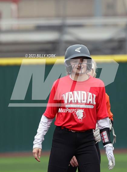 Thumbnail 1 in Grand Saline vs Van photogallery.