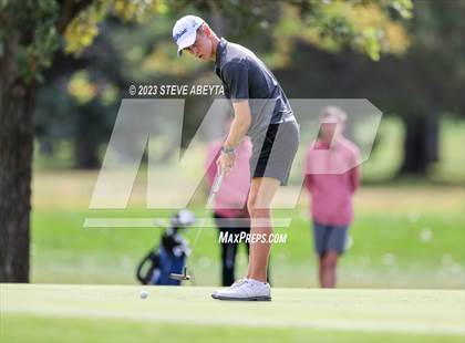 Thumbnail 1 in CHSAA 5A Championship photogallery.