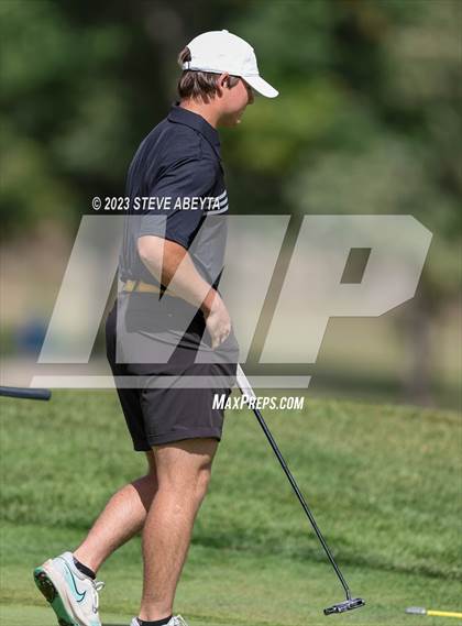 Thumbnail 1 in CHSAA 5A Championship photogallery.