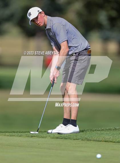 Thumbnail 1 in CHSAA 5A Championship photogallery.