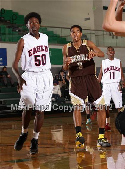 Thumbnail 2 in Serra vs. Marshall (Providence Cystic Fibrosis Benefit) photogallery.