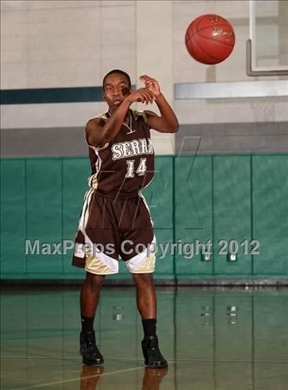 Thumbnail 1 in Serra vs. Marshall (Providence Cystic Fibrosis Benefit) photogallery.