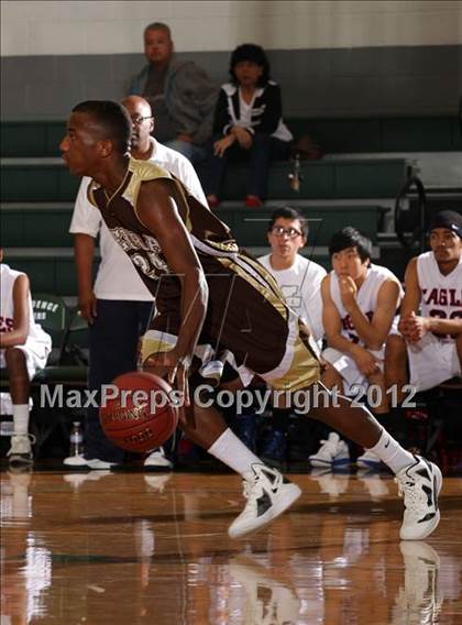 Thumbnail 3 in Serra vs. Marshall (Providence Cystic Fibrosis Benefit) photogallery.