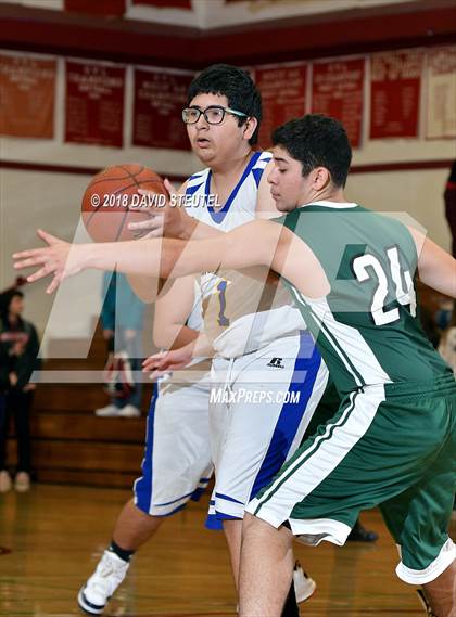 Thumbnail 1 in Maxwell vs. Biggs (Love of the Game) photogallery.