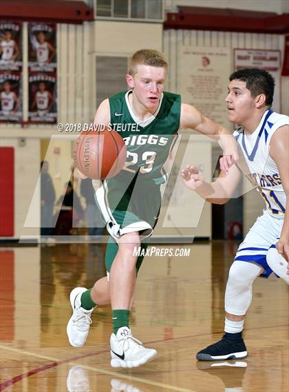 Thumbnail 2 in Maxwell vs. Biggs (Love of the Game) photogallery.