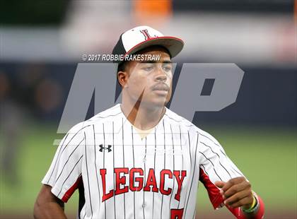 Thumbnail 2 in Forney vs. Mansfield Legacy (UIL 5A Regional Semifinal) photogallery.