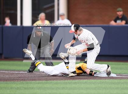 Thumbnail 1 in Forney vs. Mansfield Legacy (UIL 5A Regional Semifinal) photogallery.
