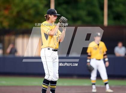 Thumbnail 1 in Forney vs. Mansfield Legacy (UIL 5A Regional Semifinal) photogallery.