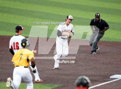 Thumbnail 2 in Forney vs. Mansfield Legacy (UIL 5A Regional Semifinal) photogallery.