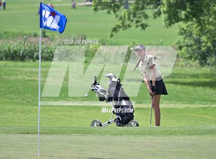 Thumbnail 3 in UIL 6A Golf State Finals (Round 2) photogallery.