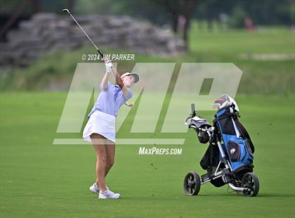 Thumbnail 3 in UIL 6A Golf State Finals (Round 2) photogallery.