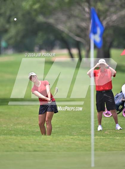 Thumbnail 3 in UIL 6A Golf State Finals (Round 2) photogallery.