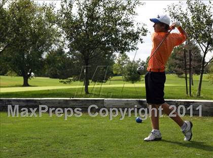Thumbnail 2 in Valley JV/Varsity Invitational @ Jester Park Golf Course photogallery.