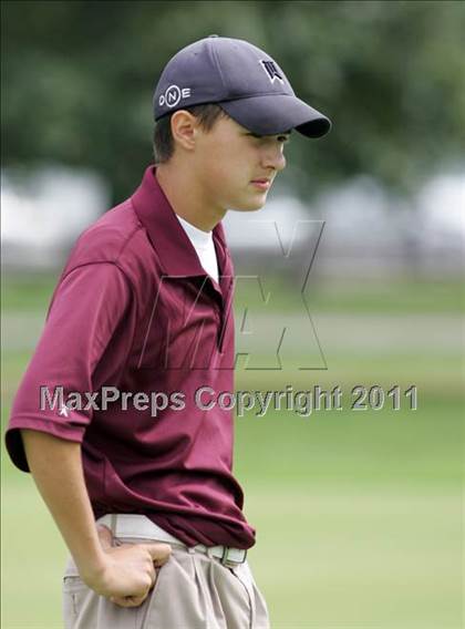 Thumbnail 3 in Valley JV/Varsity Invitational @ Jester Park Golf Course photogallery.
