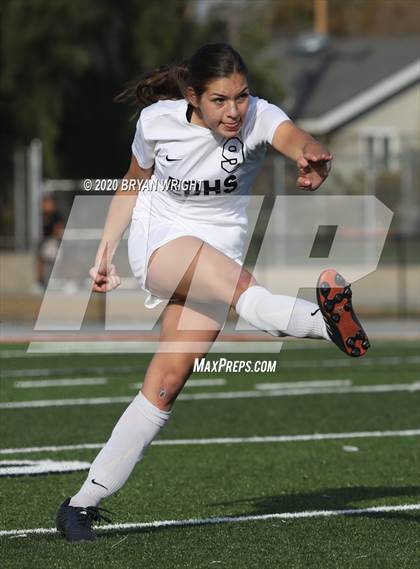 Thumbnail 1 in Villa Park vs. El Dorado photogallery.