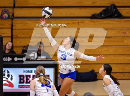 Thumbnail 1 in Sanger West @ Selma photogallery.